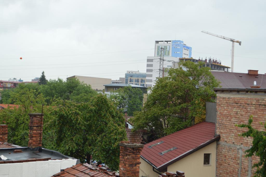 Csikos Apartment Cluj-Napoca Exterior photo